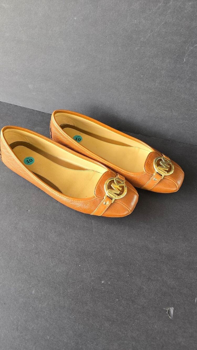 Michael Kors Shoes Womens Size 9W Brown Leather Moccasin Flats MK Logo Comfort
